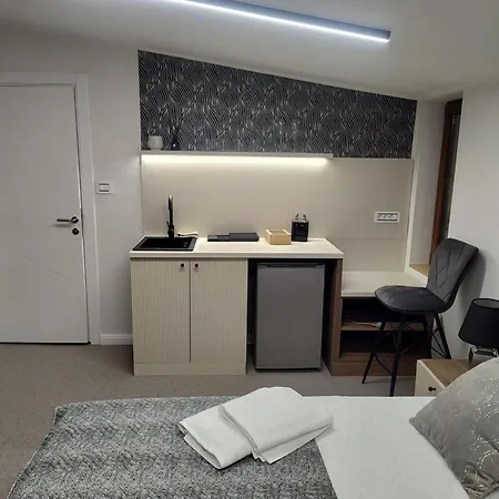 Face 3 Center Apartman