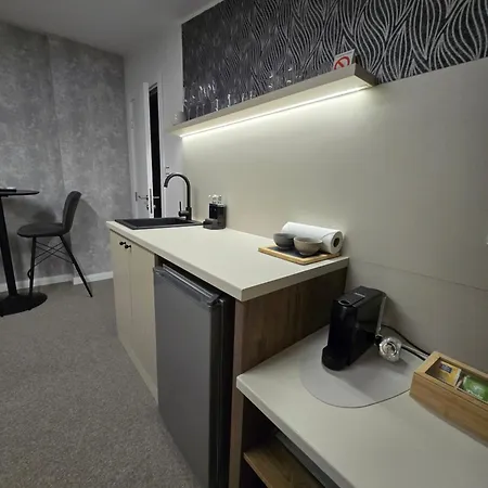 Face 3 Center Apartman