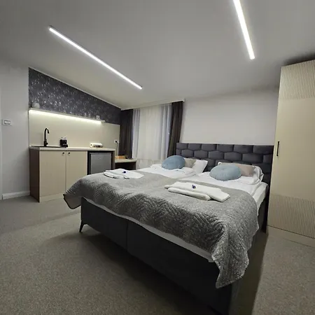 Face 3 Center Apartman *