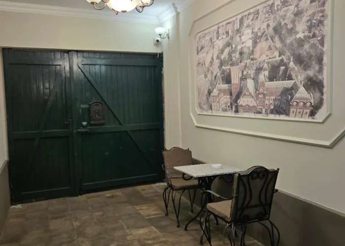 Face 3 Center アパート *